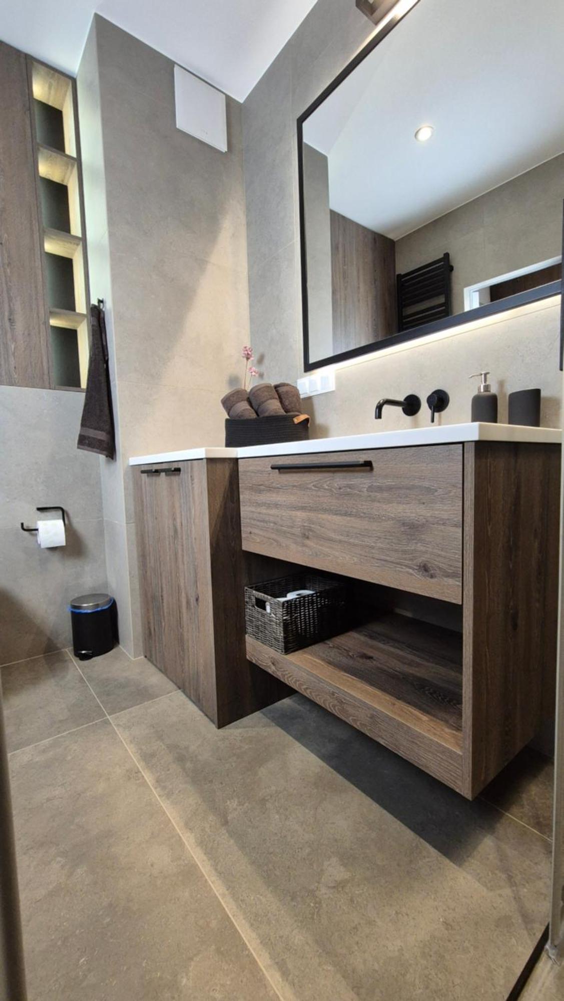 Luxurious Almond Apartment, Self Check-in 24h, Parking, Air-conditioning Apartmán Poznaň