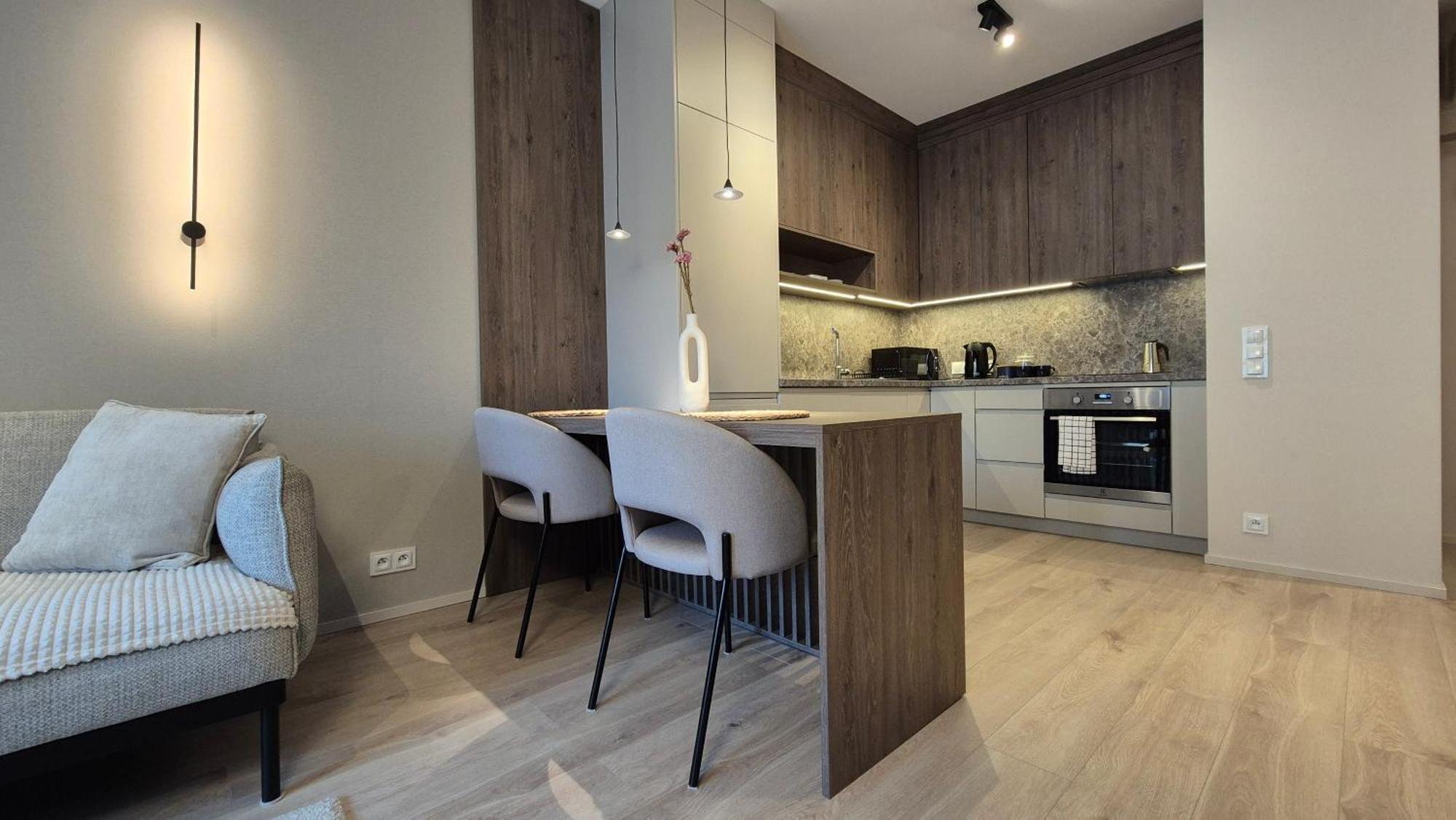 Luxurious Almond Apartment, Self Check-in 24h, Parking, Air-conditioning * Poznań