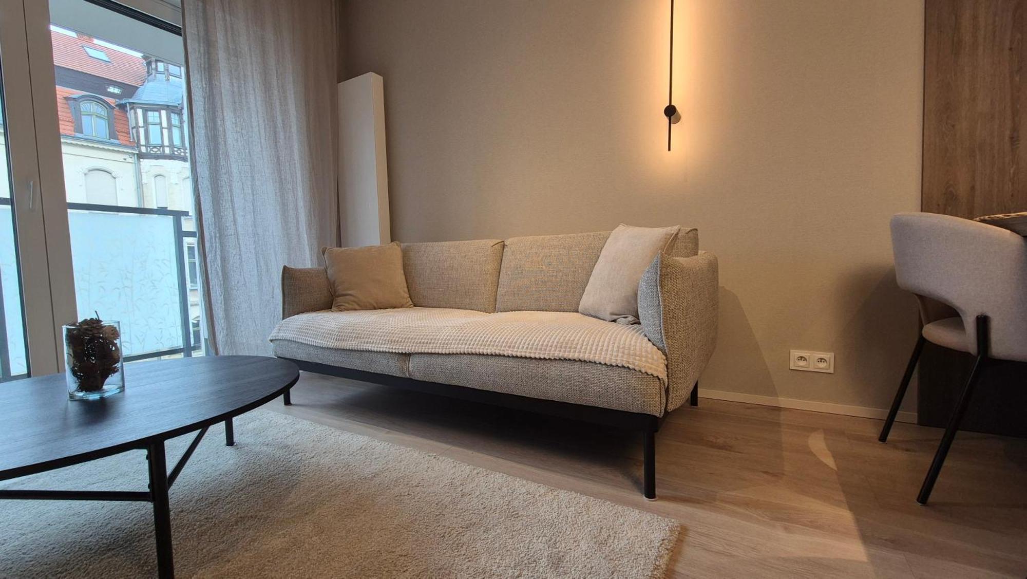 Luxurious Almond Apartment, Self Check-in 24h, Parking, Air-conditioning *