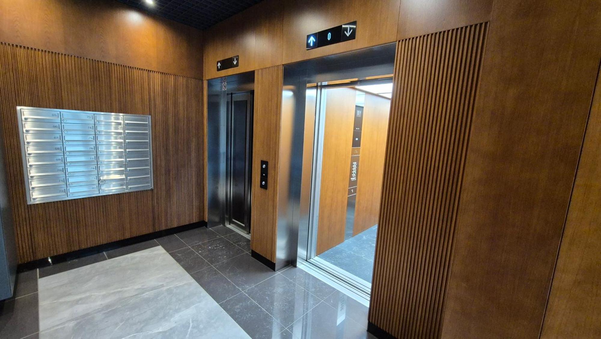 Apartmán Luxurious Almond Apartment, Self Check-in 24h, Parking, Air-conditioning